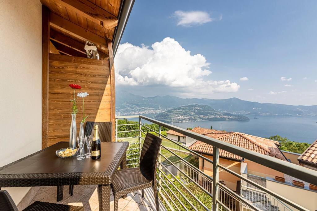 La Dolce Vita - Vista Lago E Piscina Parzanica 外观 照片