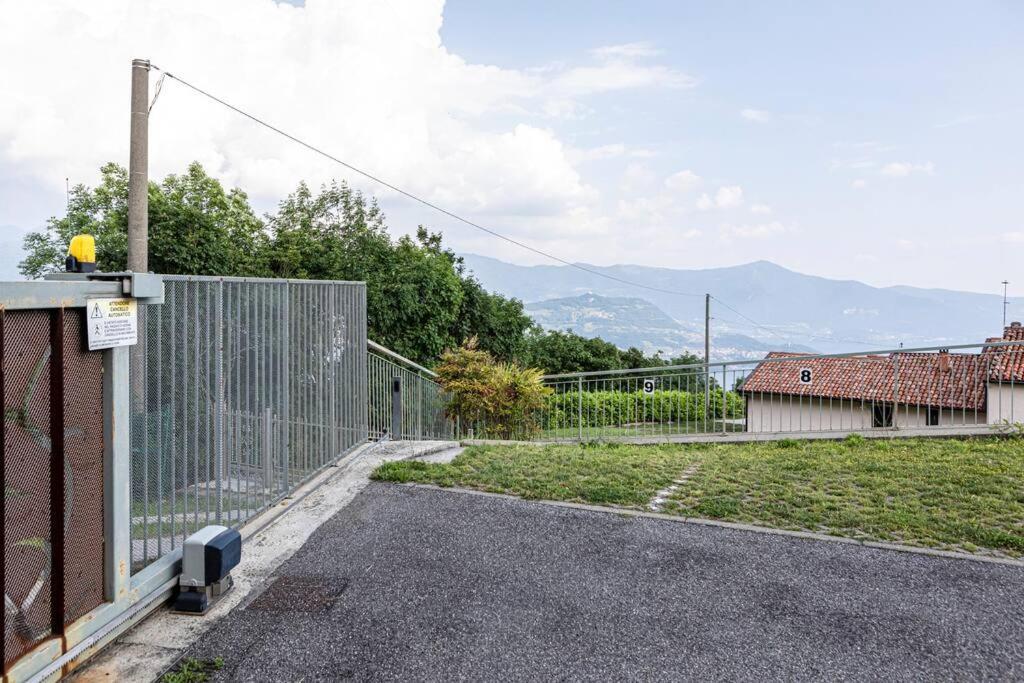 La Dolce Vita - Vista Lago E Piscina Parzanica 外观 照片